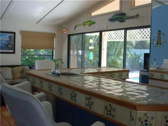 Photo of 4323 SE Bayshore Terrace