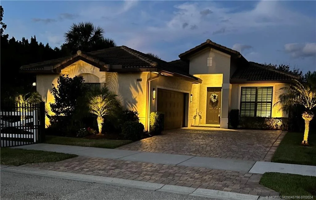 Photo of 5867 SE Entry Court