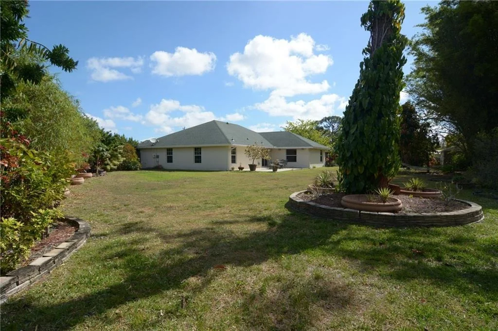 Photo of 8802 SW Avocado Lane