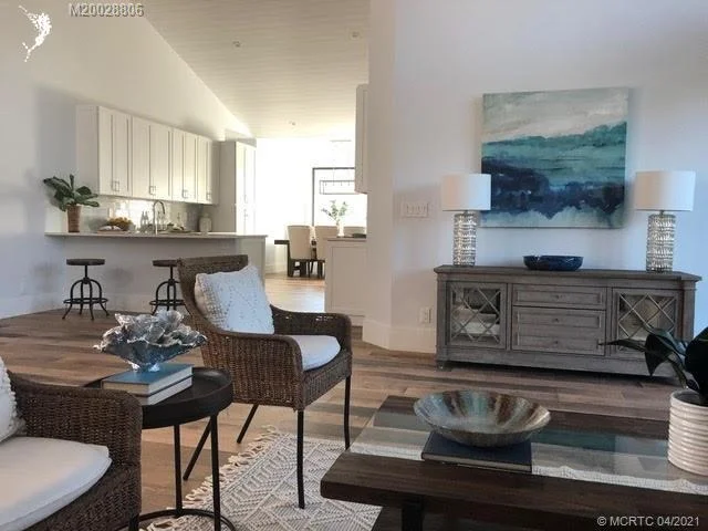 Photo of 5002 Sunset Boulevard