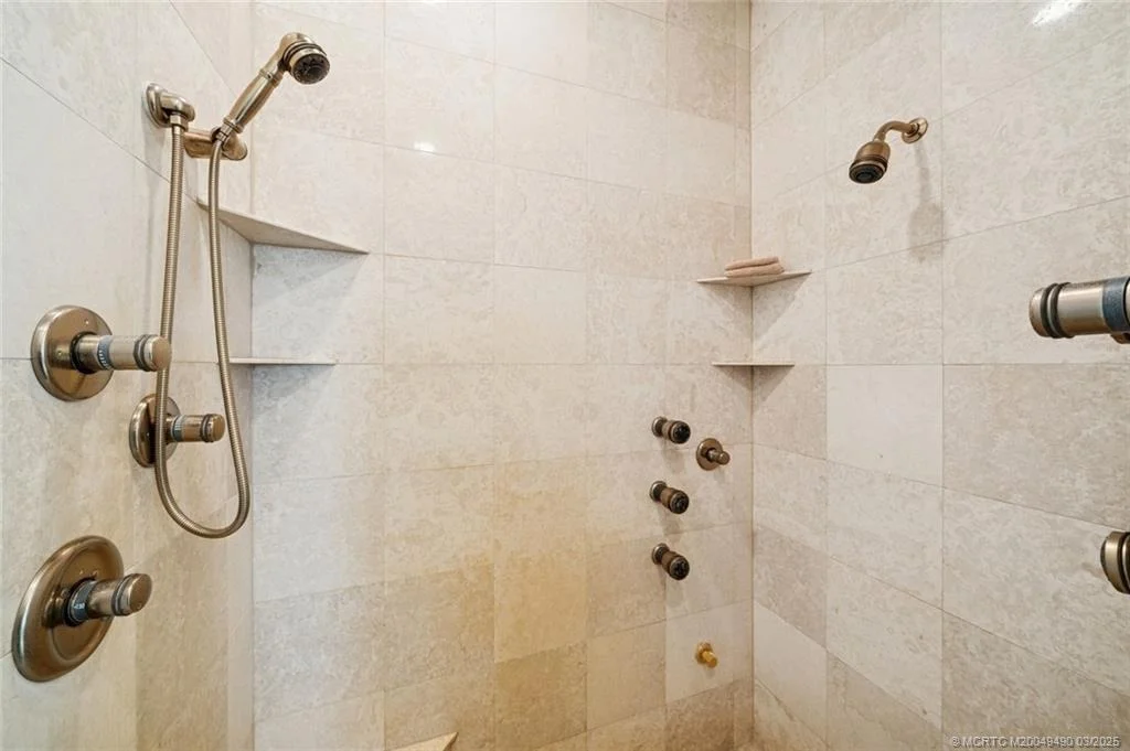 Photo of 2492 NW Everglades Boulevard