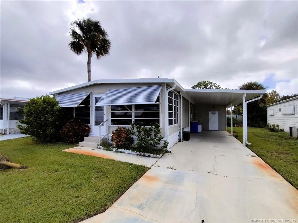 Photo of 2540 SE Penny Lane
