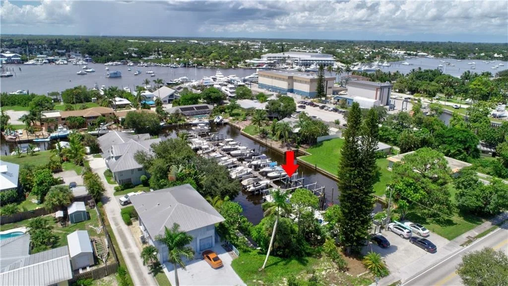 Photo of 4893 SE Pilot Way