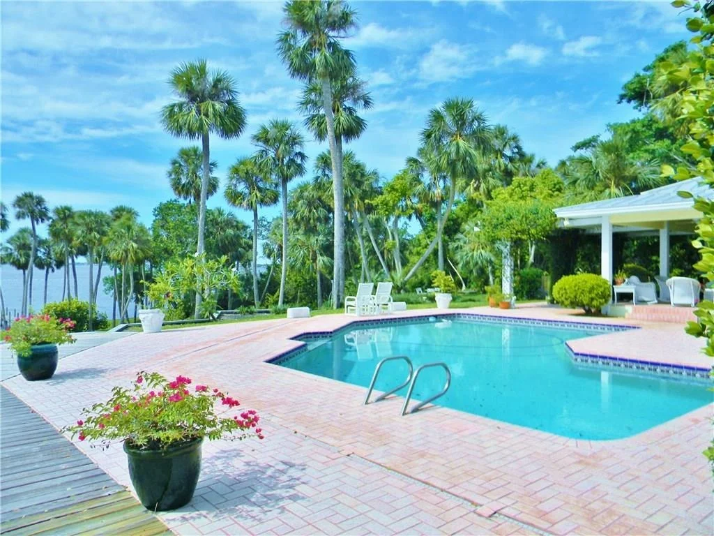 Photo of 39 N River Road