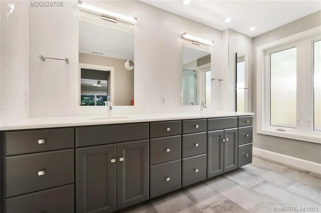 Photo of 11 Riverview Drive