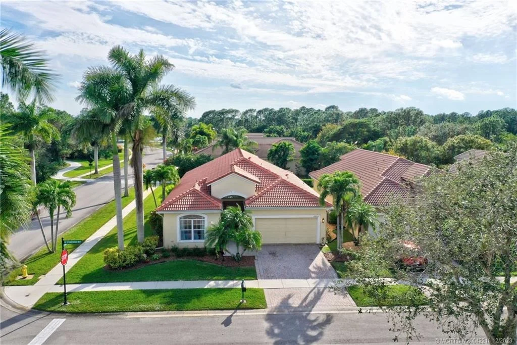 Photo of 2802 SE Stonebriar Way