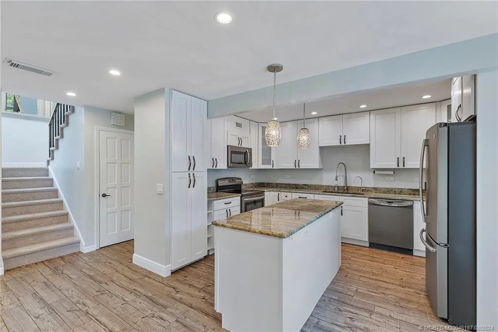 Photo of 23 N Ridgeview Road