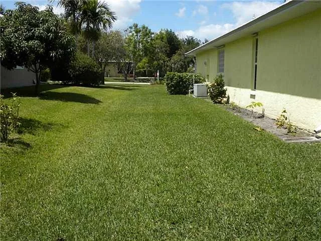 Photo of 5238 SE Major Way