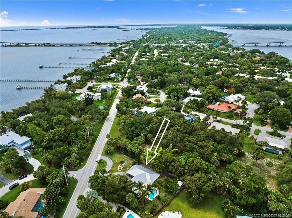 Photo of 53 N Sewalls Point Road