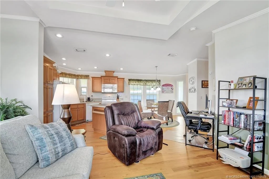 Photo of 4449 Royal Manor Boulevard