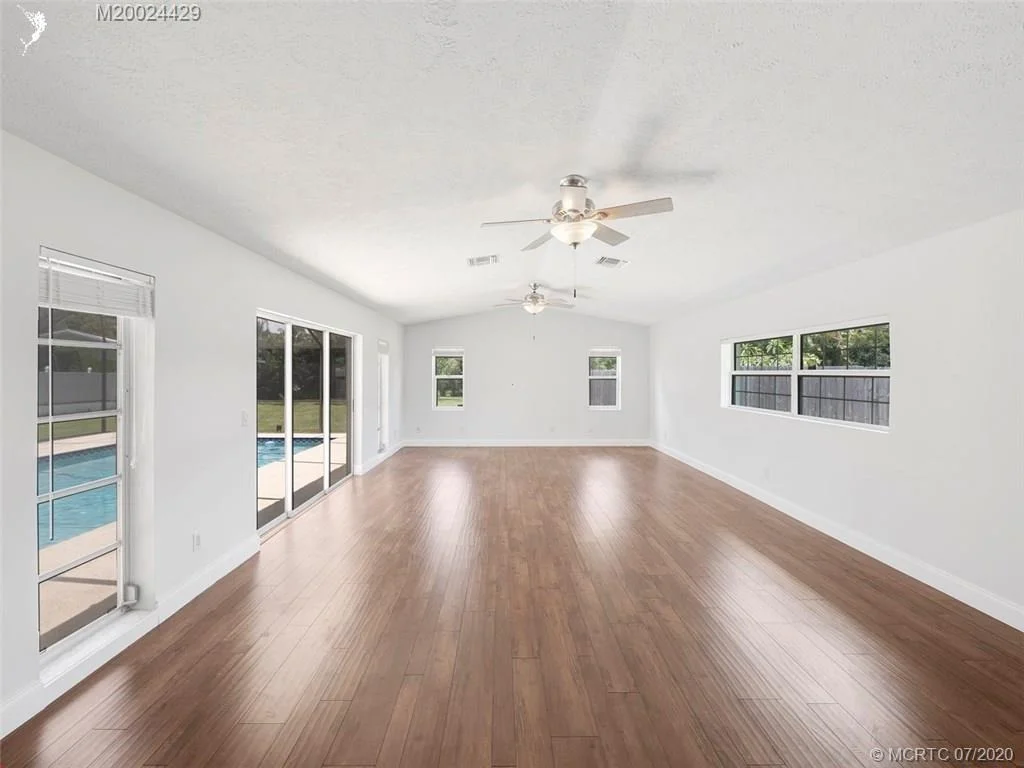 Photo of 1544 NW Spruce Ridge Drive
