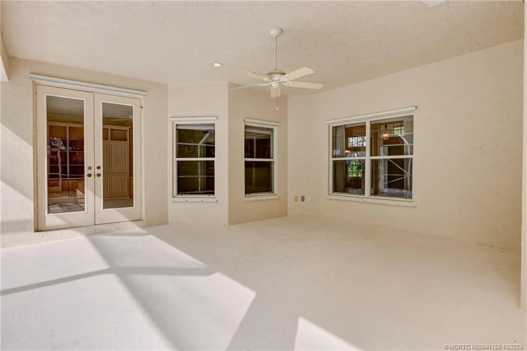 Photo of 9 Oakwood Drive