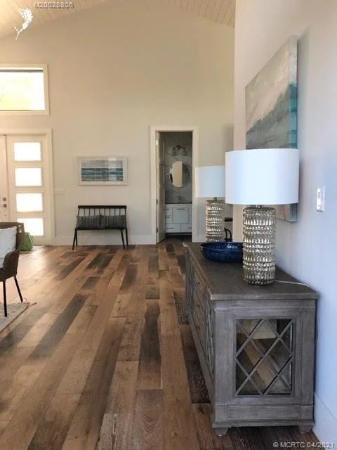 Photo of 5002 Sunset Boulevard