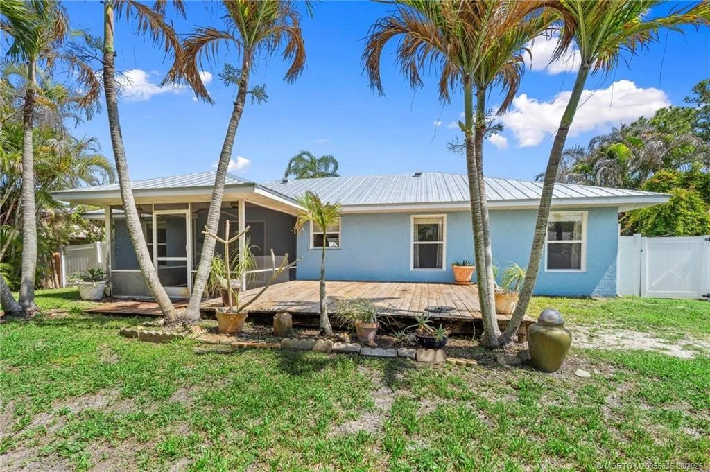 Photo of 984 NW 16th Place