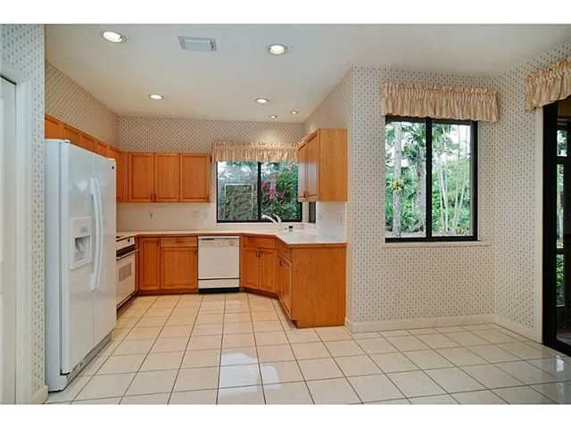 Photo of 3391 SE Putnam Court