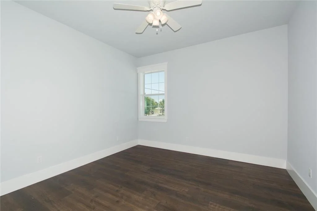 Photo of 405 SE Coconut Avenue