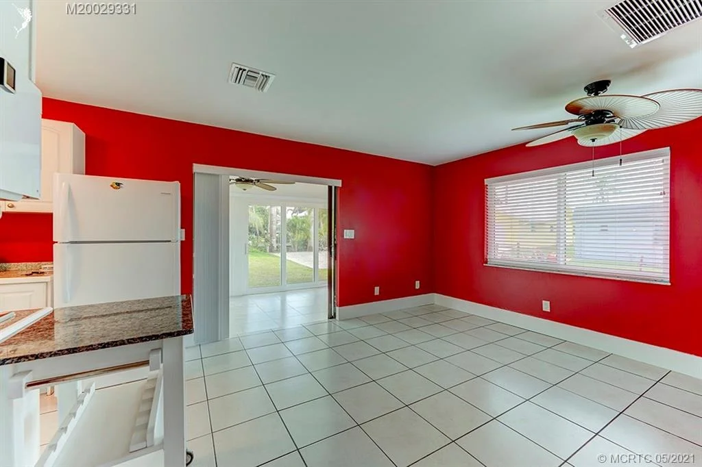 Photo of 799 SW Tanglewood Trail