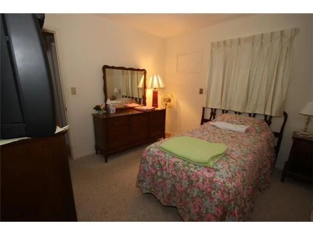 Photo of 1779 NW Sunset Boulevard