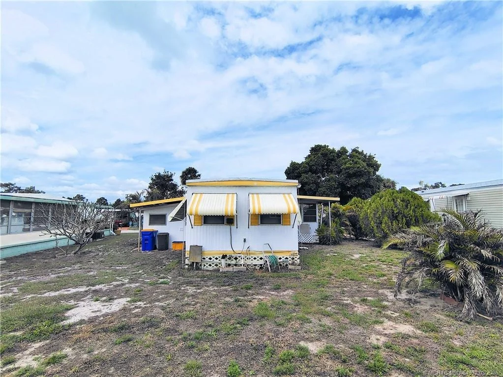 Photo of 2465 SE Penny Lane