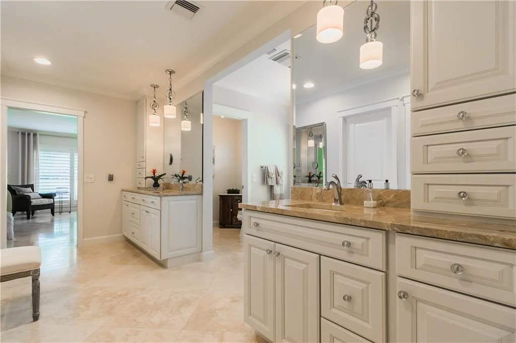 Photo of 4043 SE Fairway E