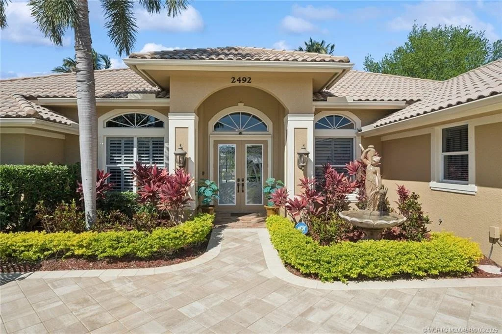 Photo of 2492 NW Everglades Boulevard