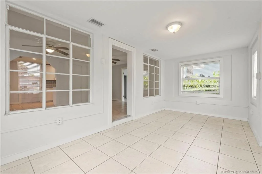 Photo of 3915 SE Salerno Road