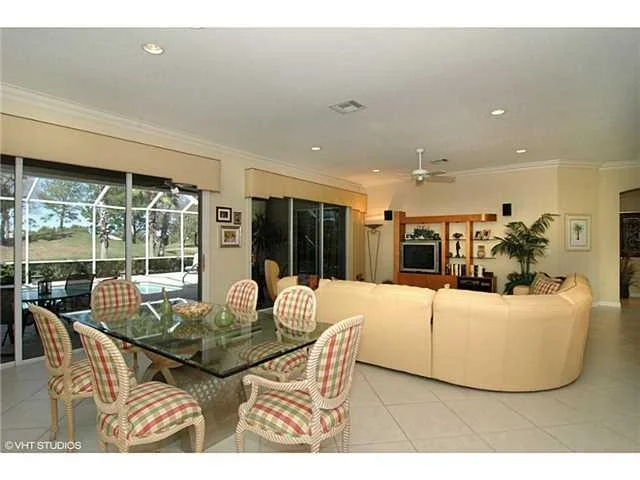 Photo of 4332 SE Coventry Lane