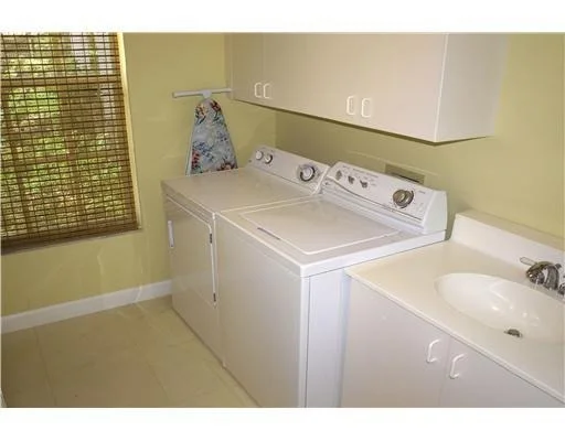 Photo of 2 CASTLE HILL Way