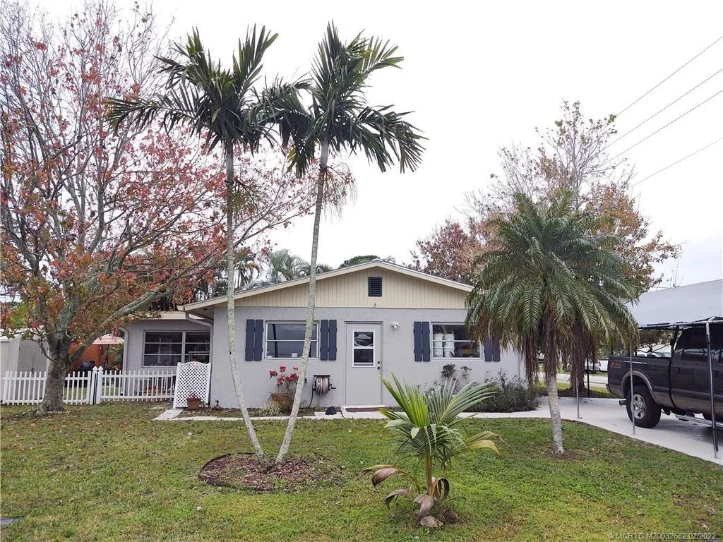 Photo of 4741 SE Edison Avenue
