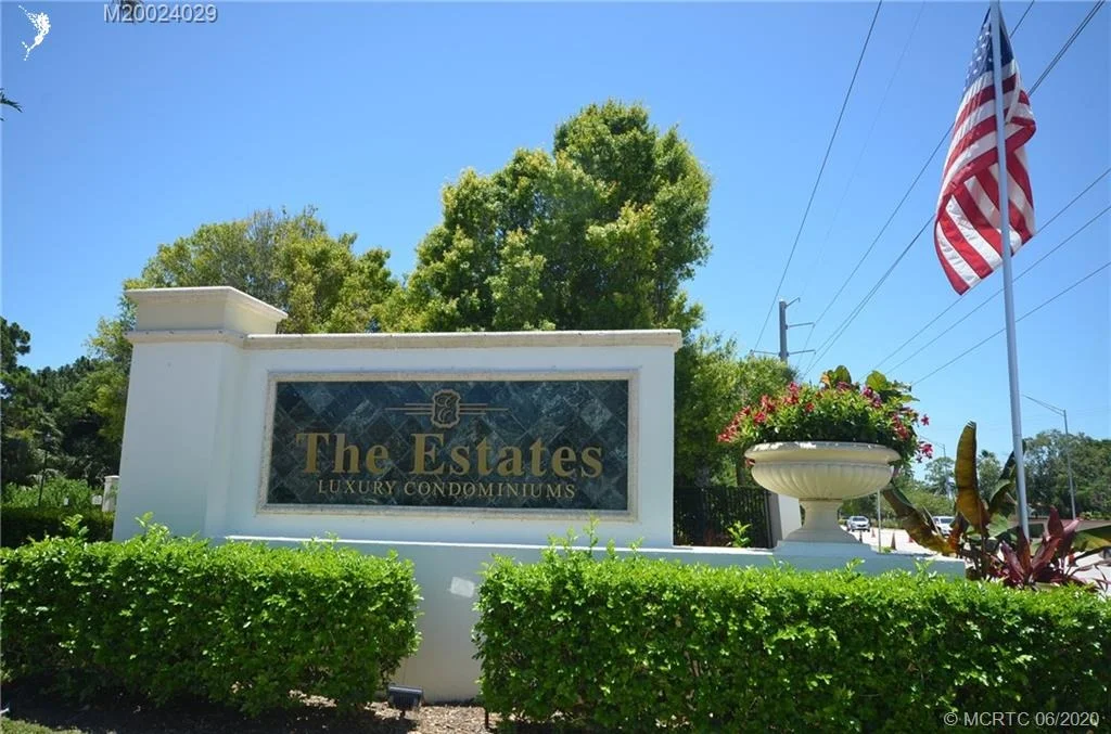 Photo of 254 SE Kitching Circle