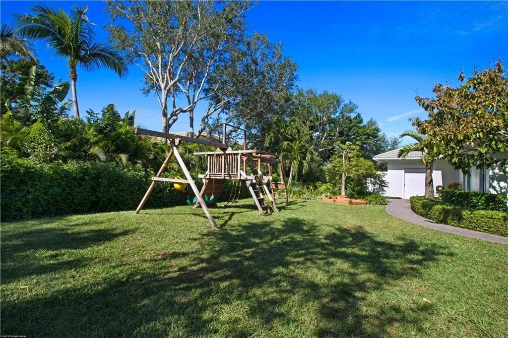 Photo of 7 NE Lofting Way