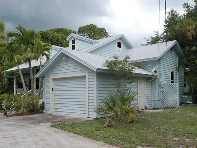 Photo of 2522 SE SAINT LUCIE Boulevard