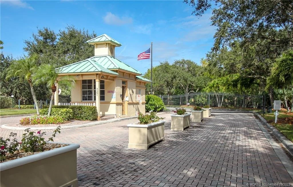 Photo of 4175 NW Oakbrook Circle