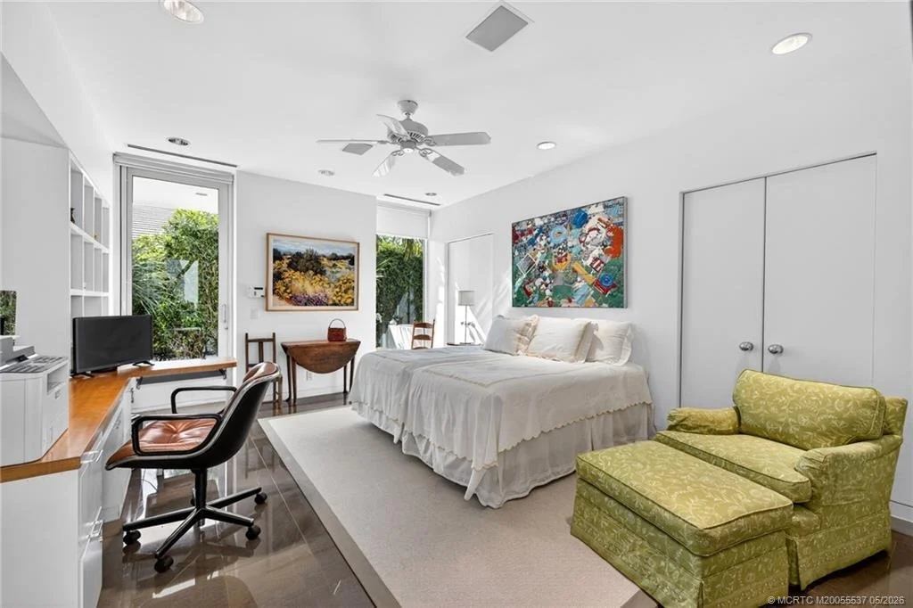 Photo of 7034 SE Harbor Circle