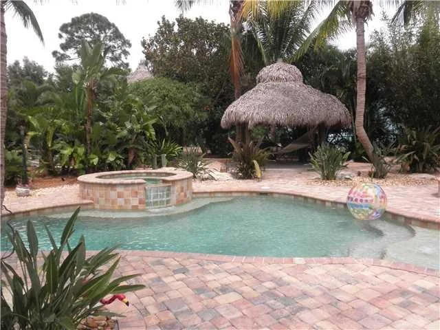 Photo of 3849 SE Quanset Terrace