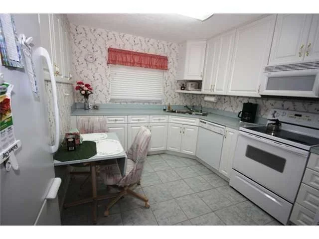 Photo of 1779 NW Sunset Boulevard
