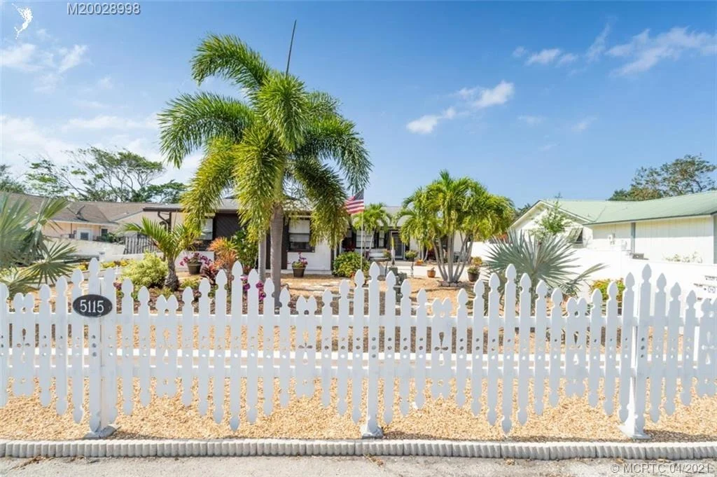 Photo of 5115 SE Manatee Terrace