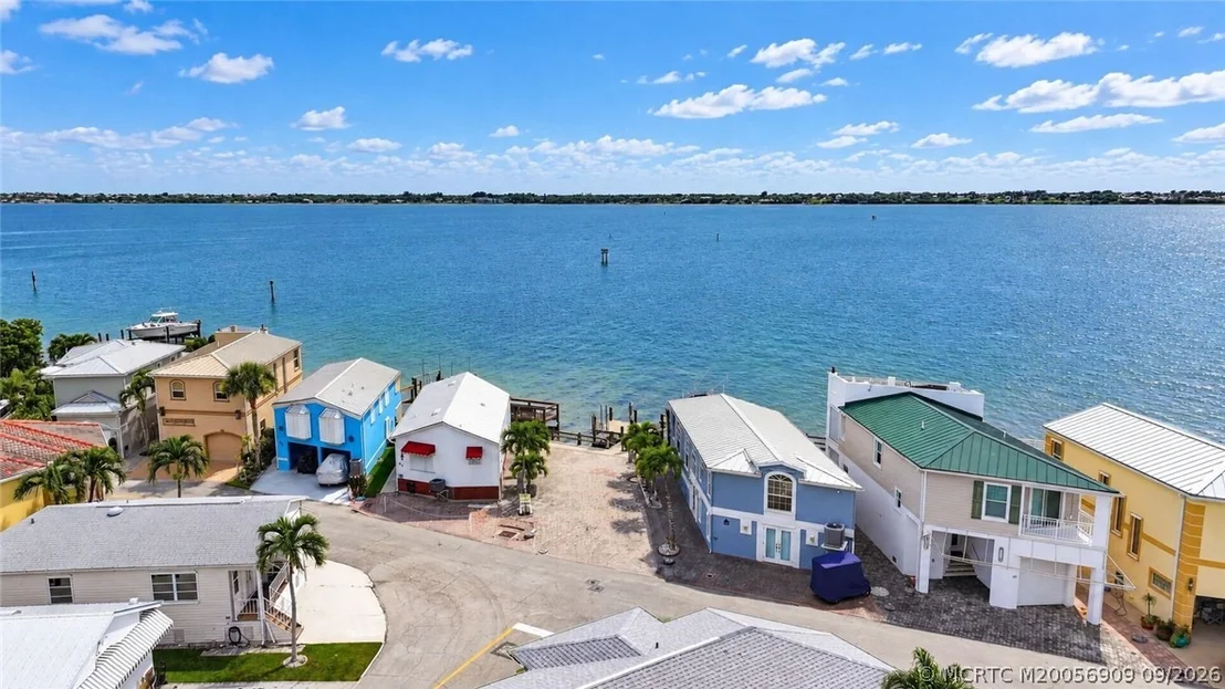 Photo of 47 Nettles Boulevard