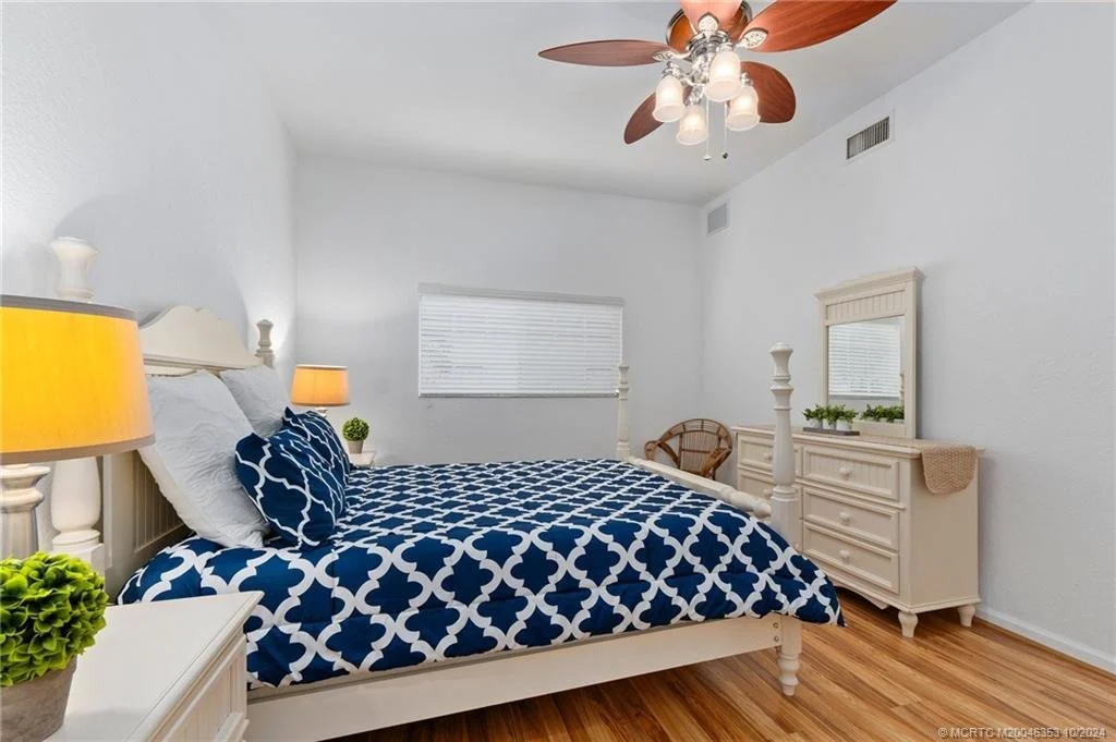 Photo of Unit 101 at 528 7th Square