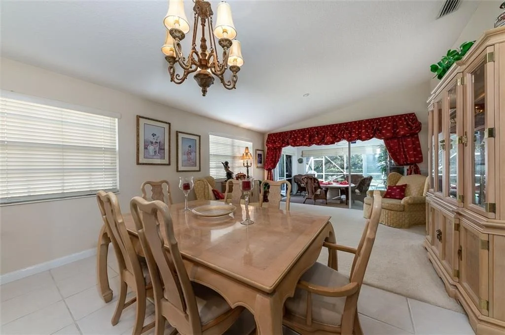 Photo of 852 SW Balmoral Trace