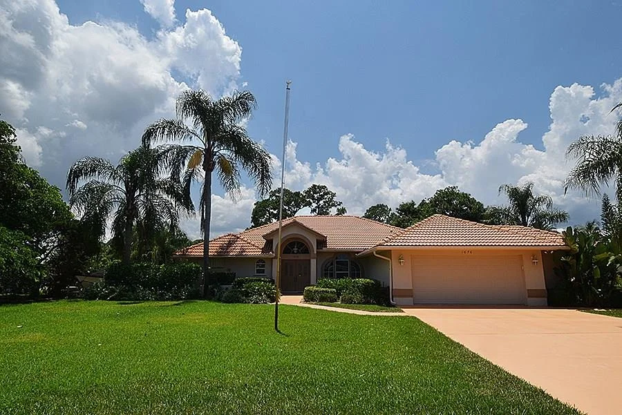 Photo of 1676 NW Pine Lake Drive