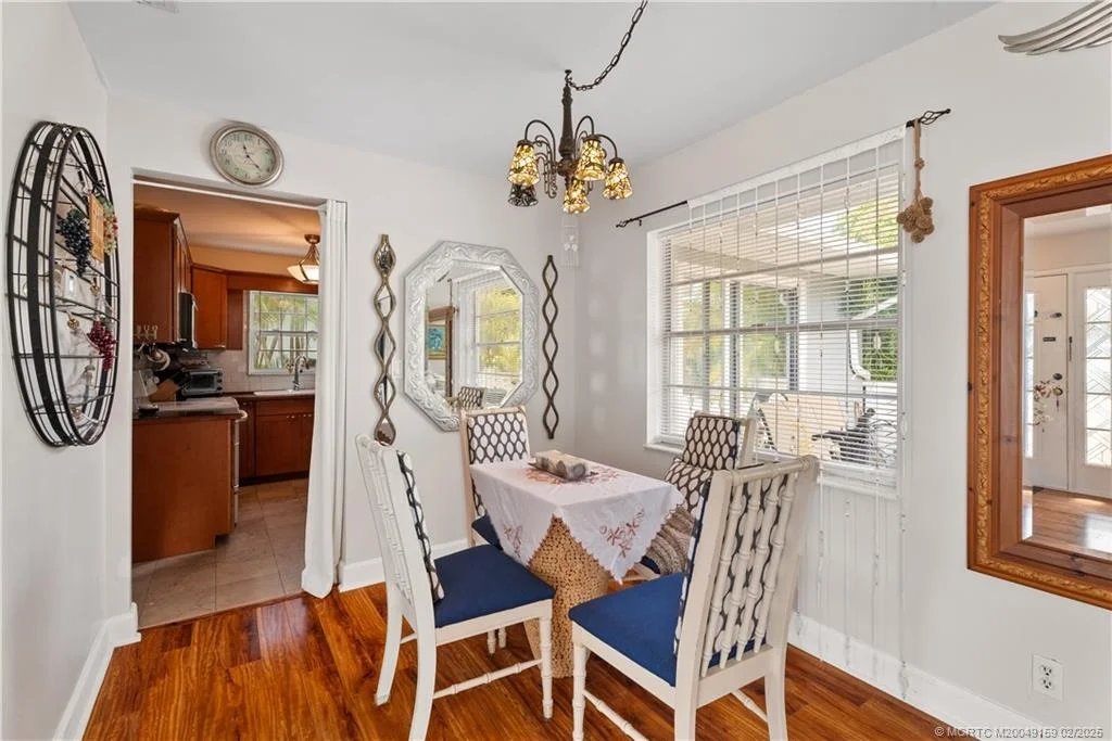 Photo of 4805 SE Manatee Terrace
