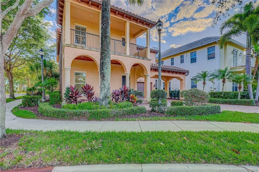 Photo of 104 Tulip Tree Court