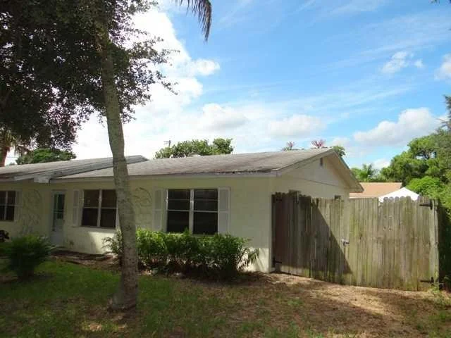 Photo of 1200 SE Seashell Lane
