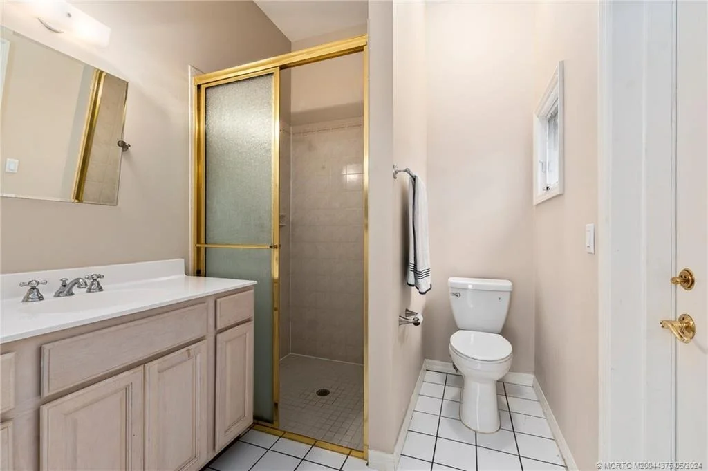 Photo of 12 Oakwood Drive