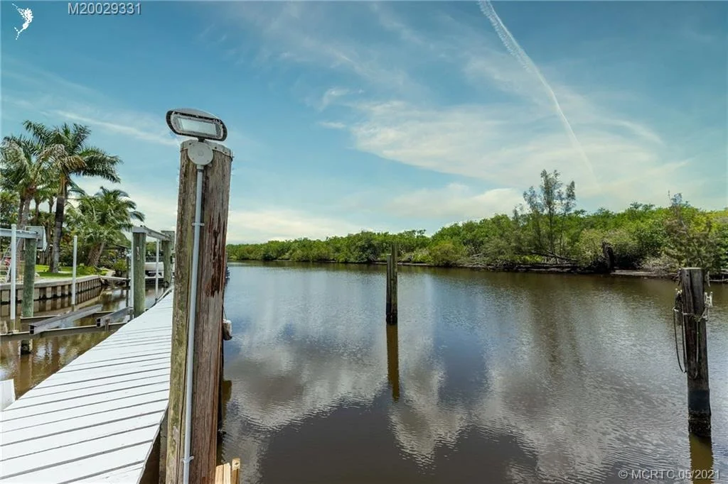 Photo of 799 SW Tanglewood Trail
