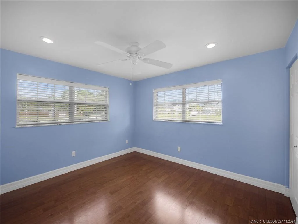 Photo of 723 NW Spruce Ridge Drive