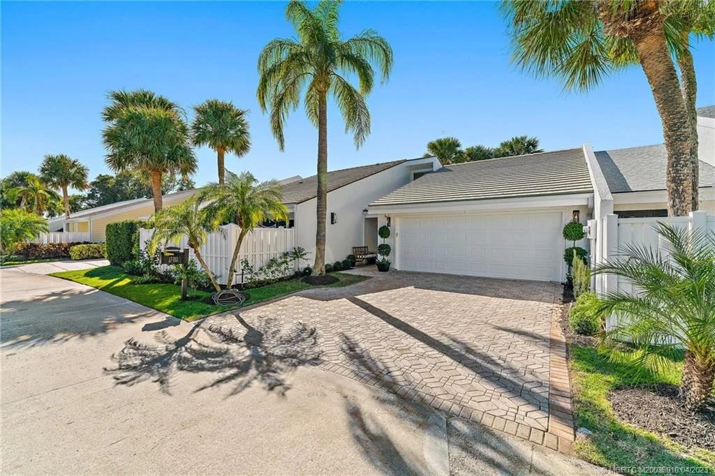 Photo of 17263 Bay Street