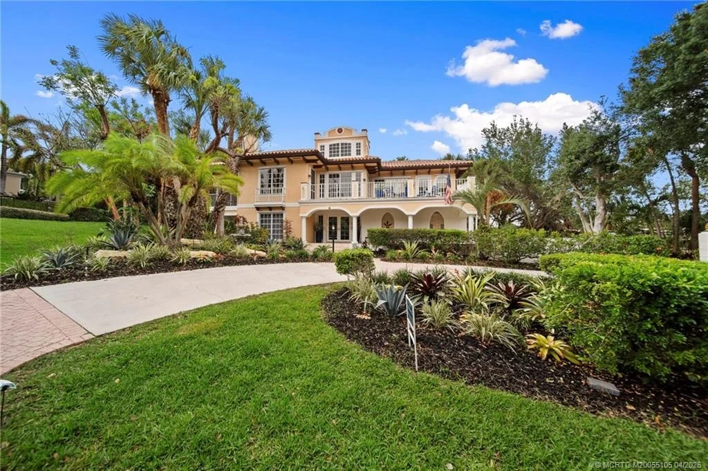 Photo of 6 Castle Hill Way