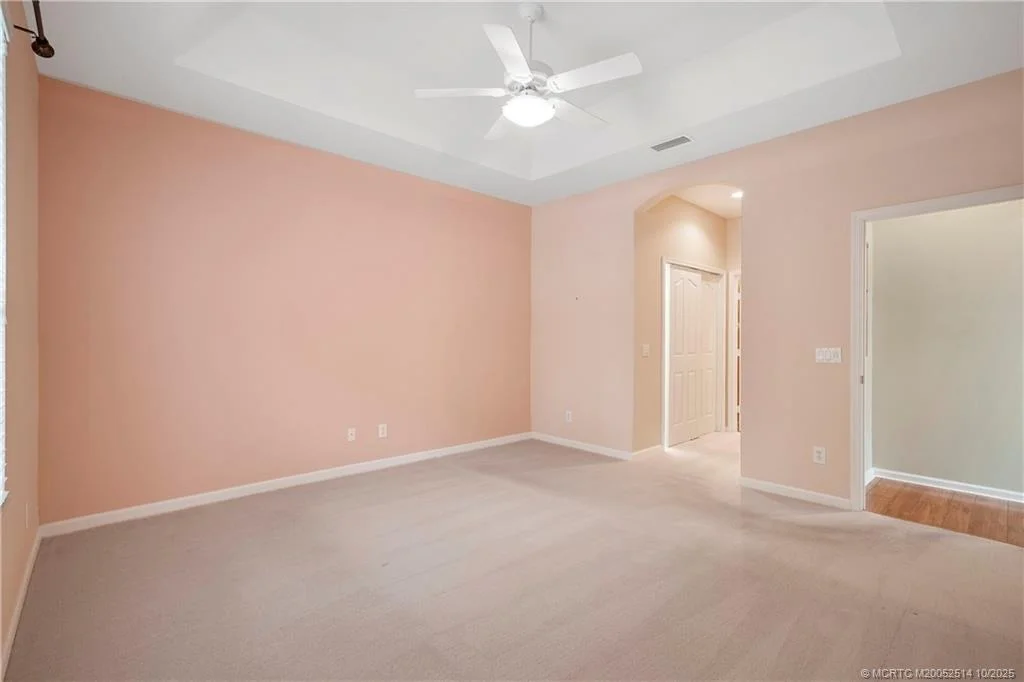 Photo of 620 NW Red Pine Way